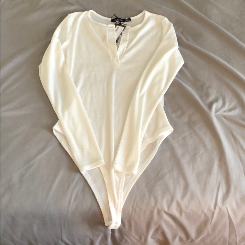 White boohoo bodysuit
